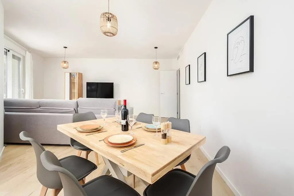 Apartment Modern 2 Bedroom Apt Rooftop Pool + Gym Rdr328 Marbella Spain