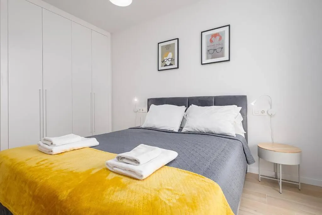 Modern 2 Bedroom Apt Rooftop Pool + Gym Rdr328 Marbella